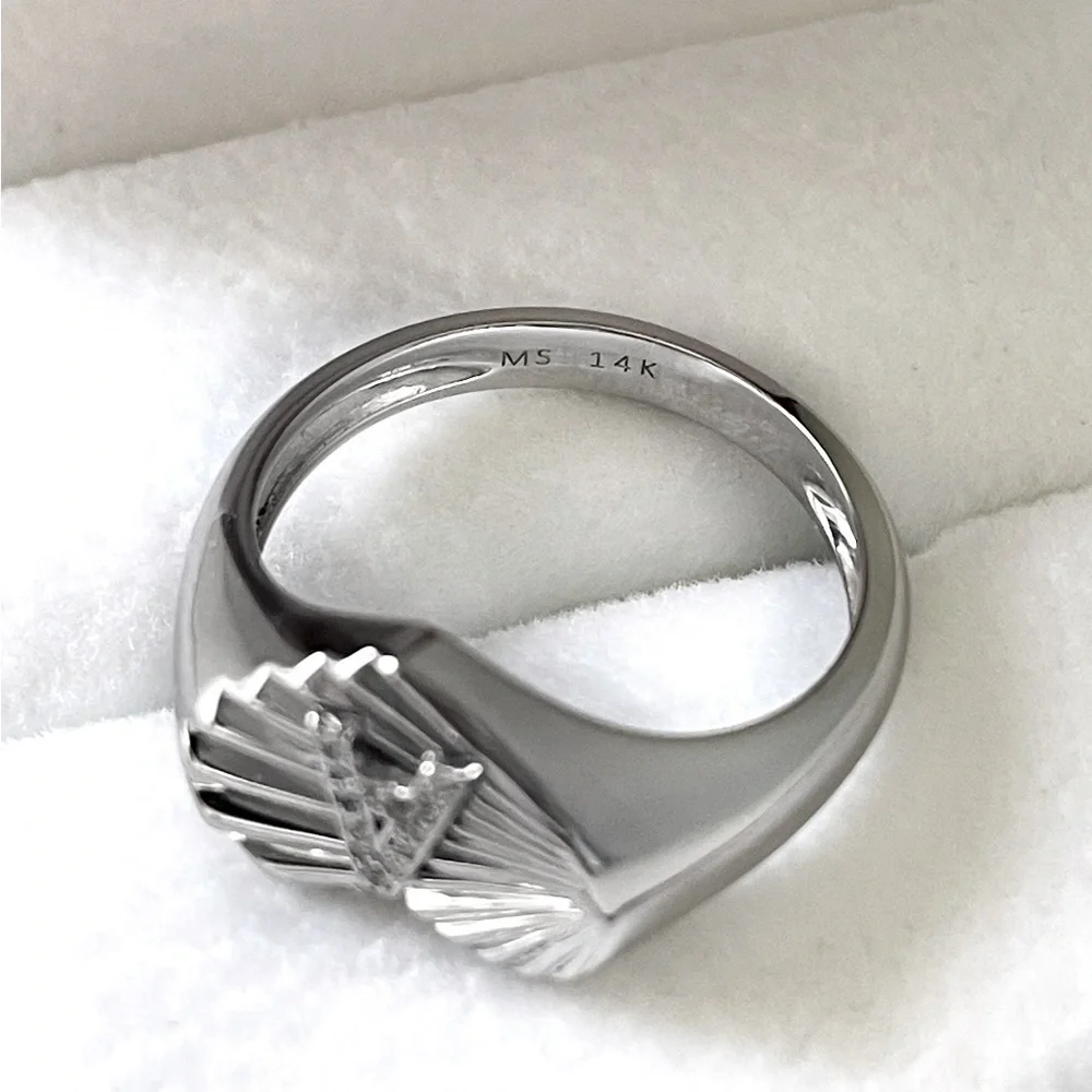 Diamond Heart Signet Ring 14k White Gold